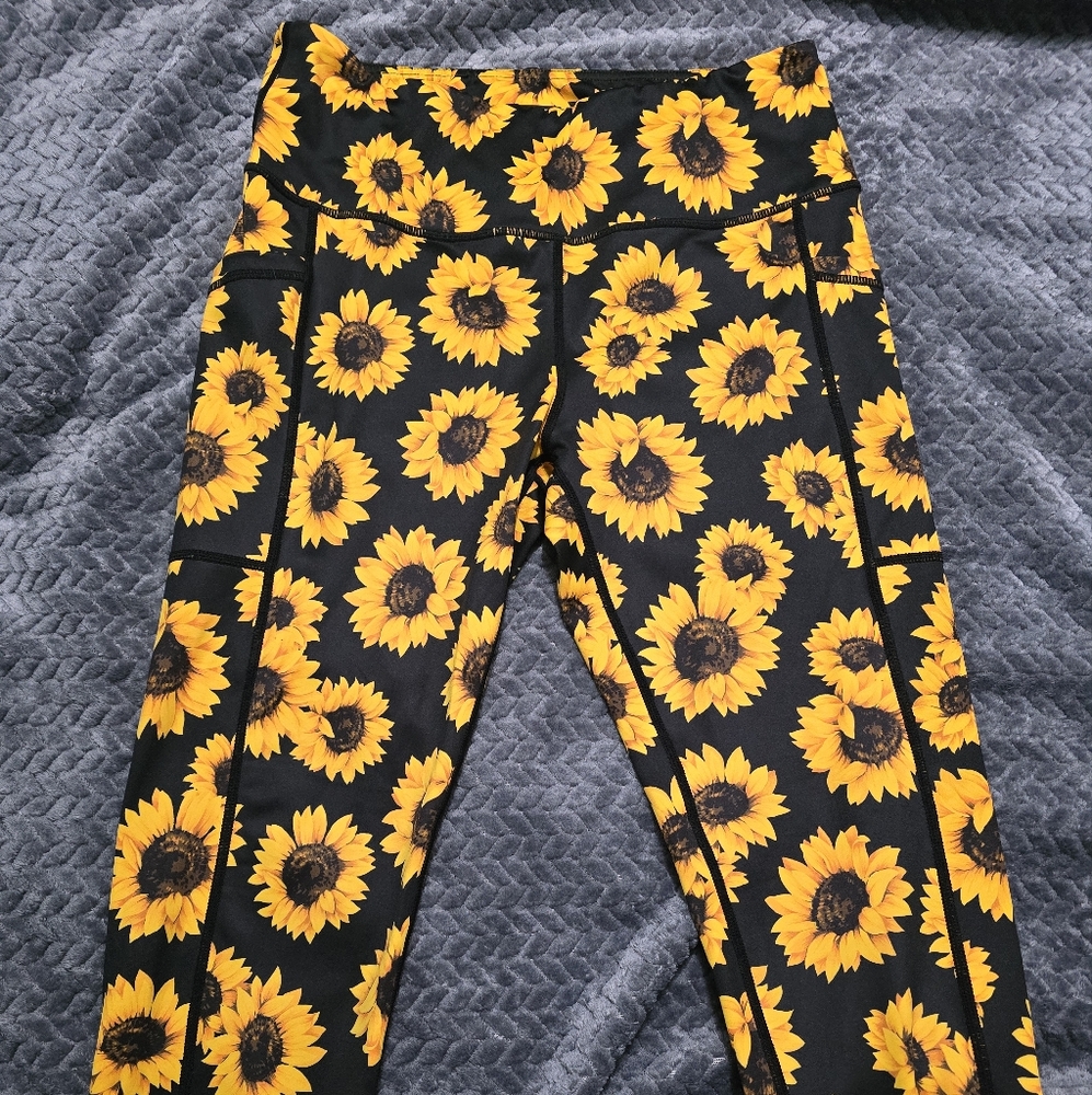 CVG Squat Proof Leggings Size Medium